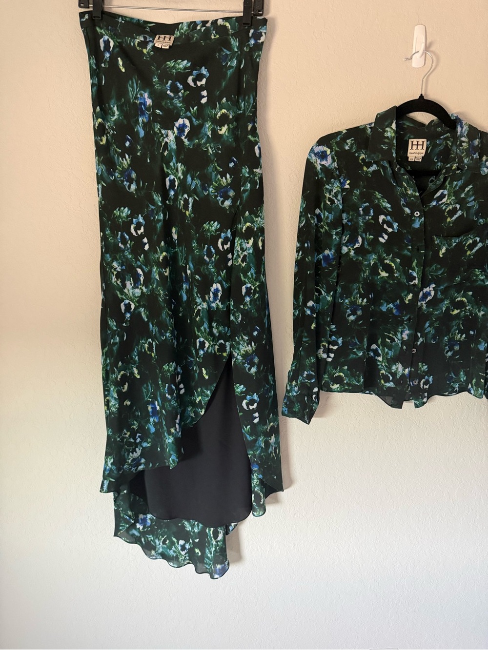 Haute Hippie Black and Green Floral High-Low Skirt with matching top - Picture 10 of 11
